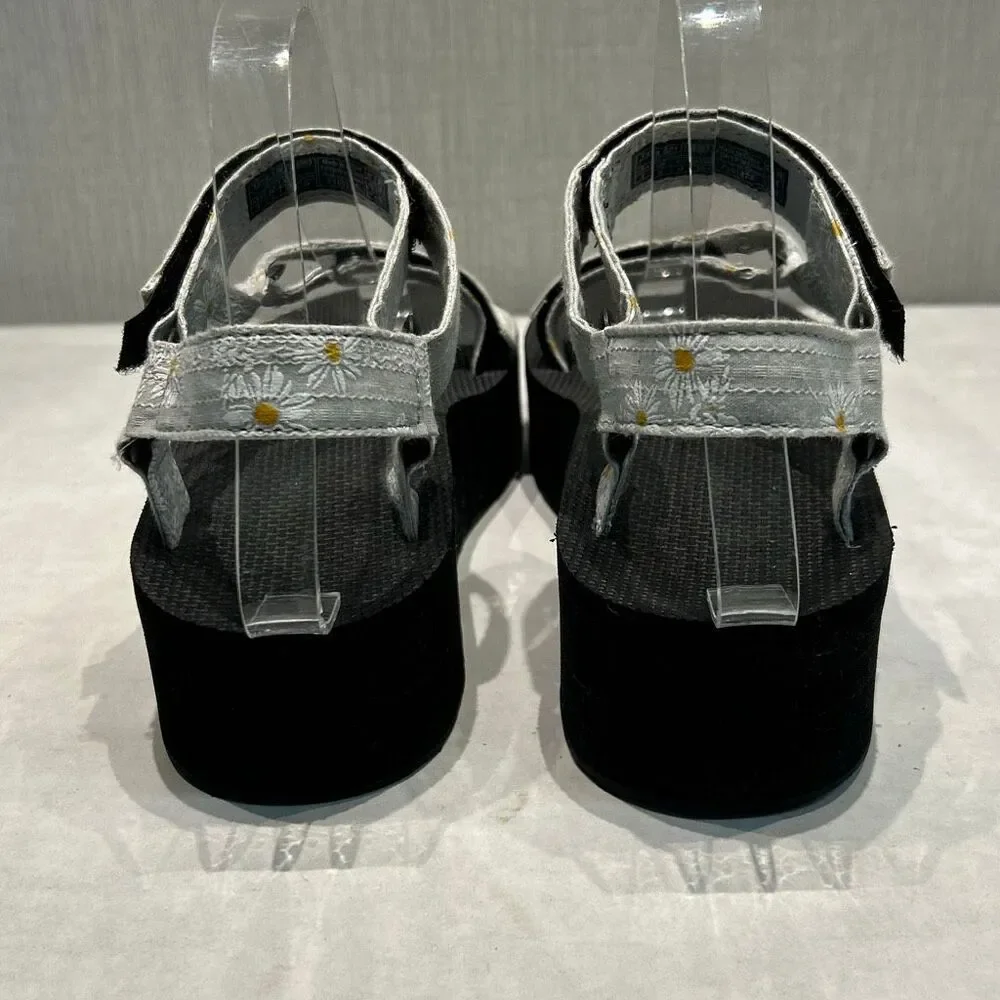 Teva Flatform Sandals Gray Daisy Flowers Floral